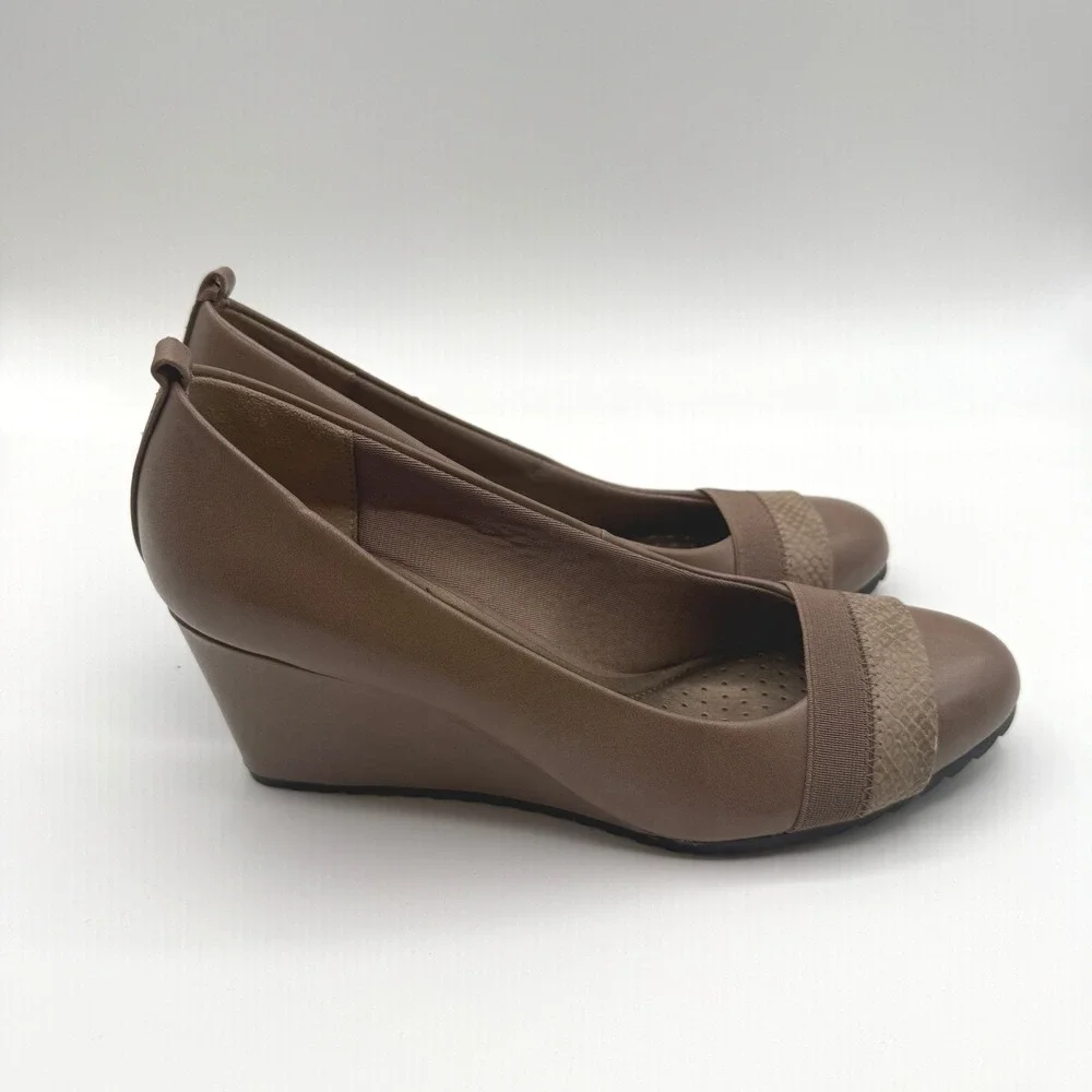 LifeStride Wedge Women Size 7.5 Brown Snakeskin Detail Comfort Pump Office Shoes